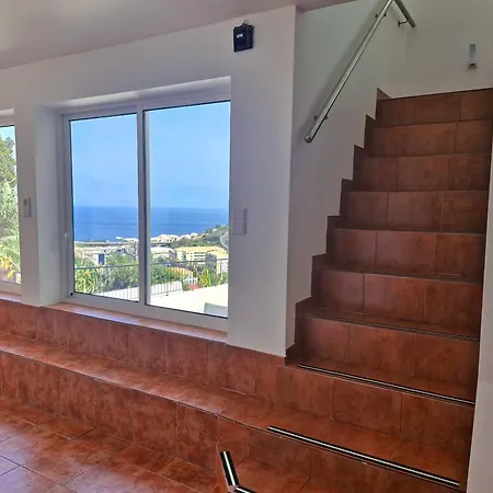 Ribeira Roots Dom wakacyjny Santa Cruz (Madeira)